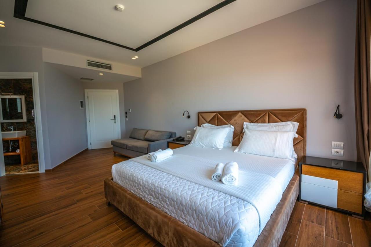 King Hotel Ksamil Extérieur photo