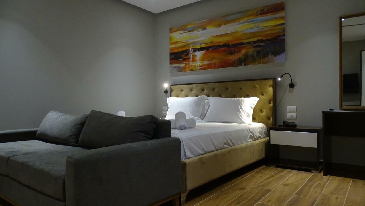 King Hotel Ksamil Extérieur photo